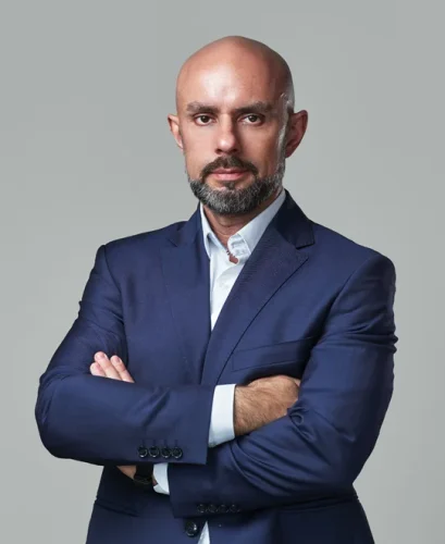 Lukasz Banasik Re Alloys